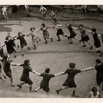 בבית הילדים מלנגבילאו בקלצצ'קו — In the Malangbilau childrens' home. באדיבות ארכיון "יד טבנקין"